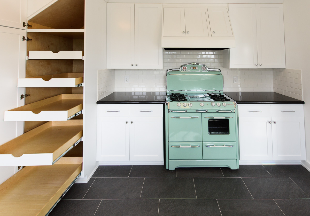  Deep pull out Pantry drawers. Lots of storage! 